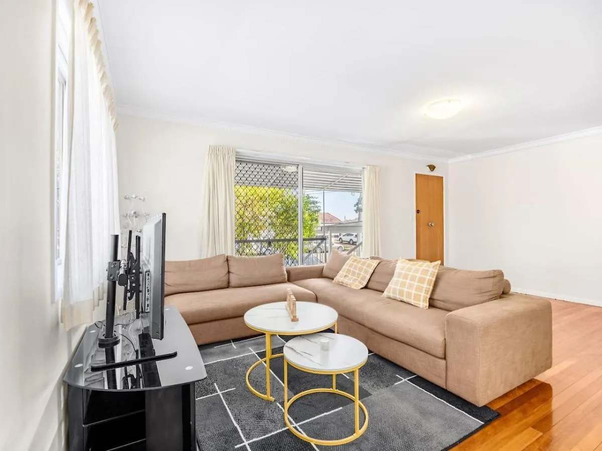 Peaceful 3Br Comfy Unit Sunnybank Near Everything Brisbane Holiday home